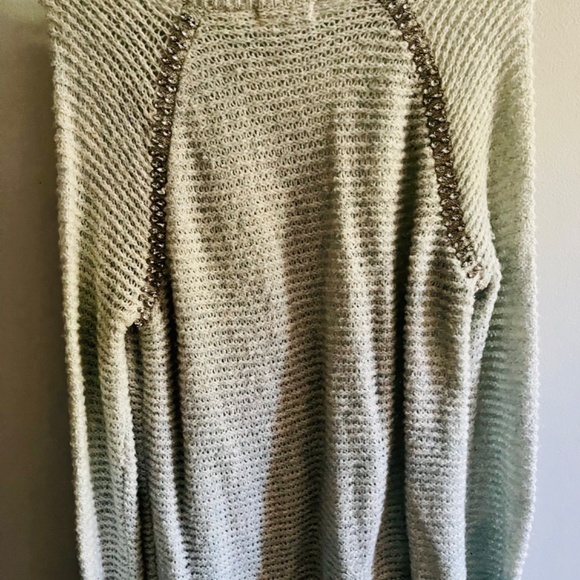 Sweater - Picture 3 of 4
